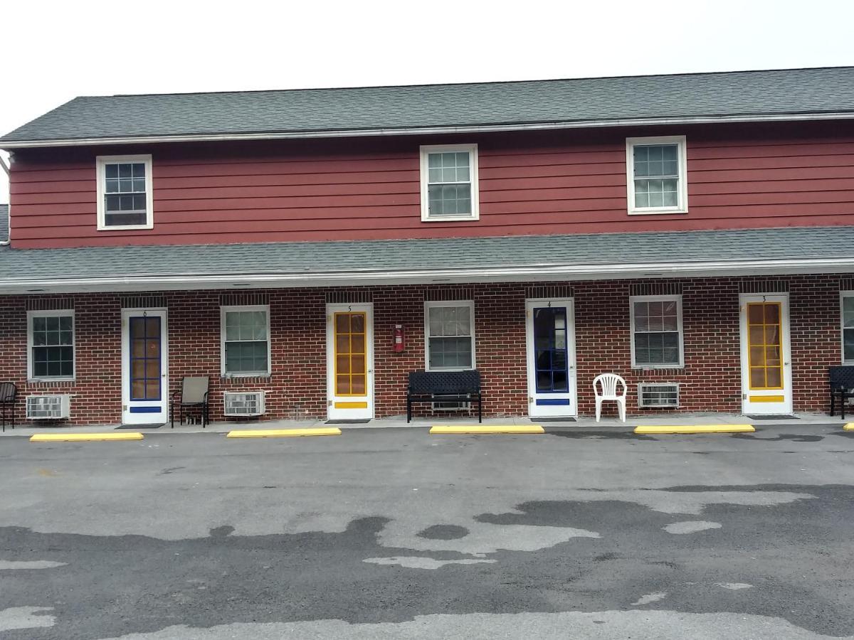 Berkeley Springs Motel Exterior photo